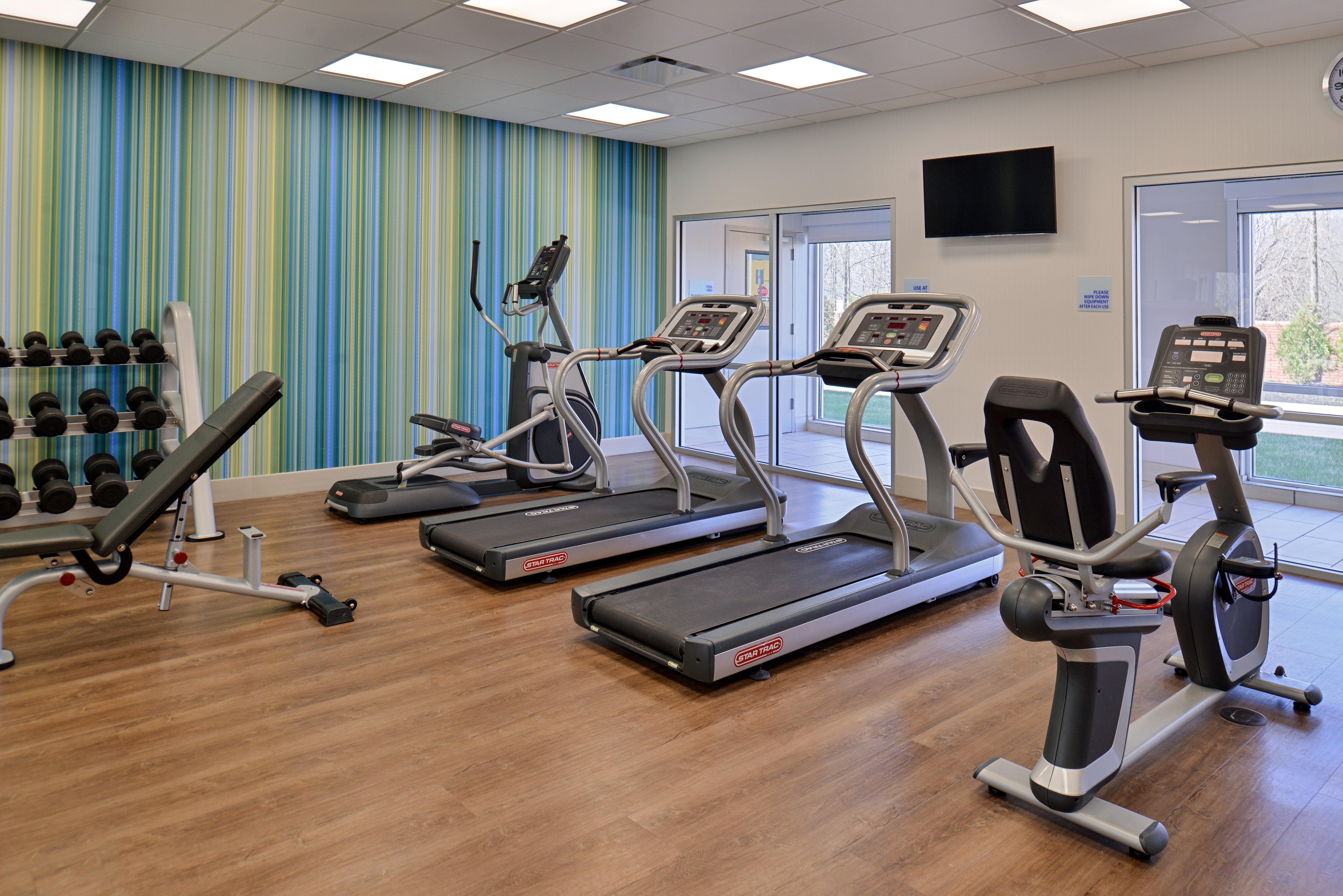 Holiday Inn Express & Suites Farmington Hills - Detroit By Ihg Exterior foto